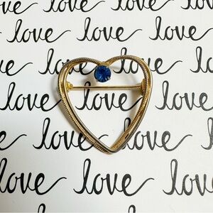 💌 Vintage Gold Tone Open Heart Blue Stone Pin Brooch
